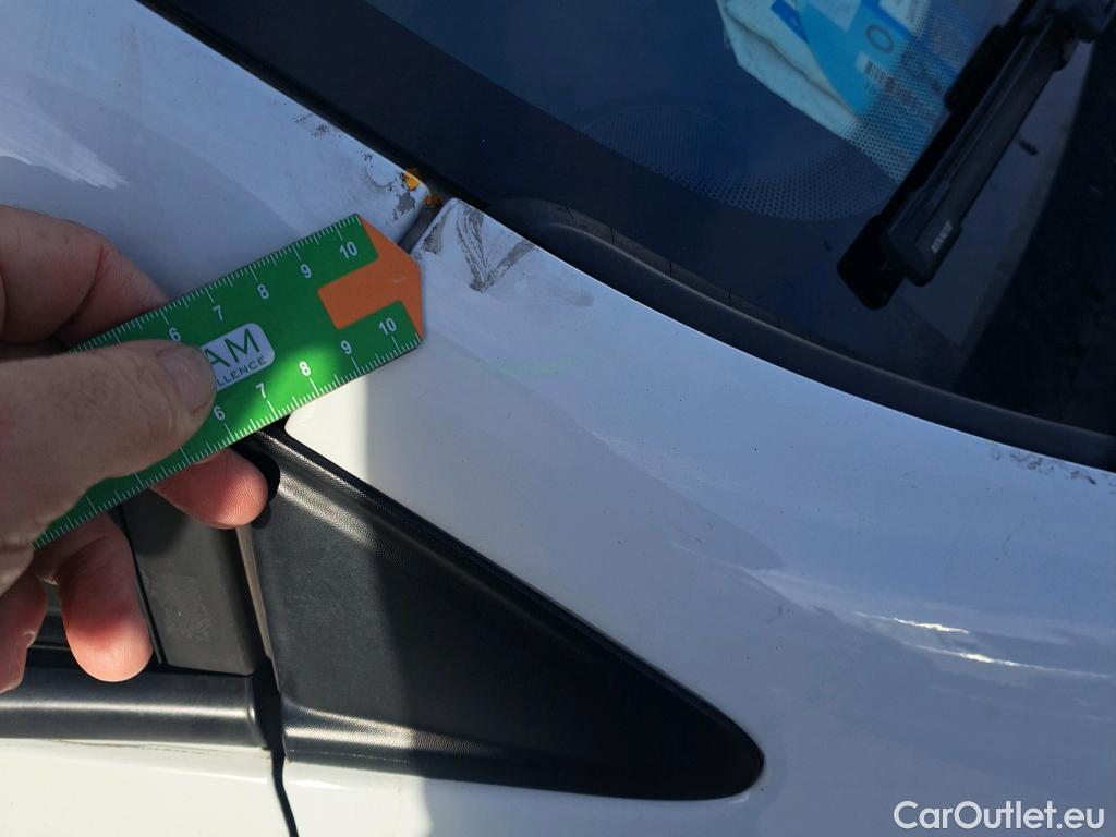  Renault  Clio RENAULT  / 2016 / 5P / berlina con portón Business TCe 66kW (90CV) GLP -18 #60