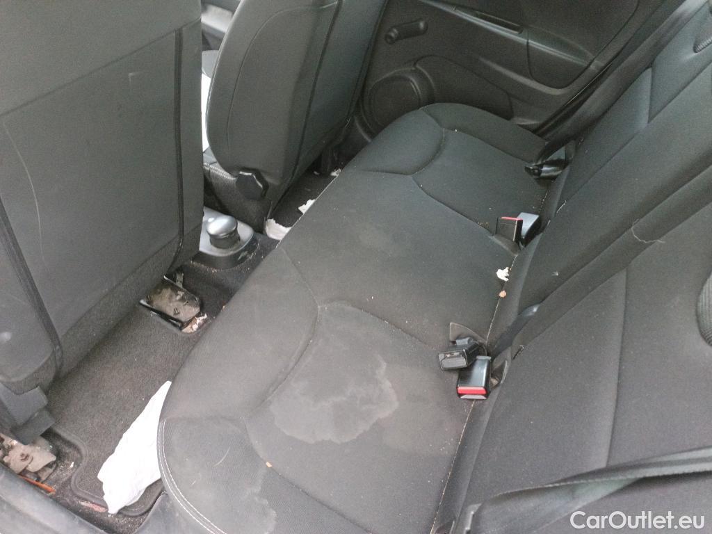  Renault  Clio RENAULT  / 2016 / 5P / berlina con portón Business dCi 66kW (90CV) -18 (AC) #7