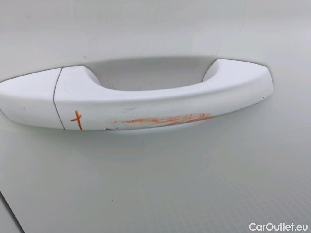  Skoda  KAMIQ SKODA  1.0 TSI 81kW (110CV) DSG Ambition #24