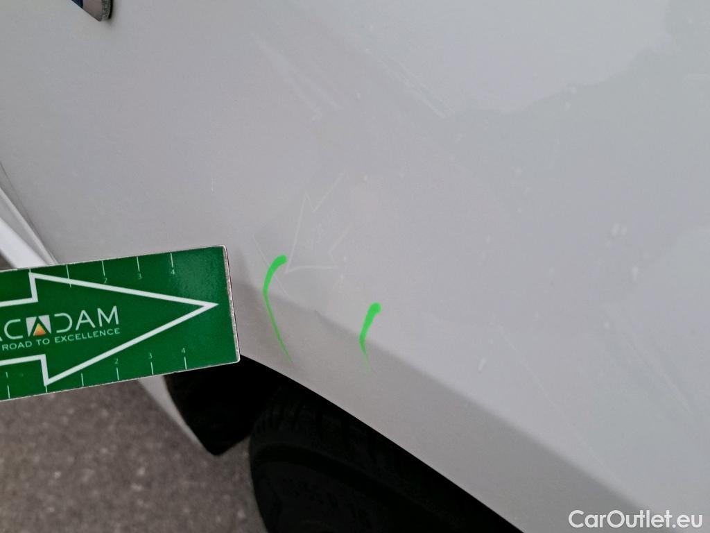  Toyota  Corolla TOYOTA  / 2019 / 5P / familiar 1.8 125H ACTIVE TECH E-CVT TOU SPORT #20