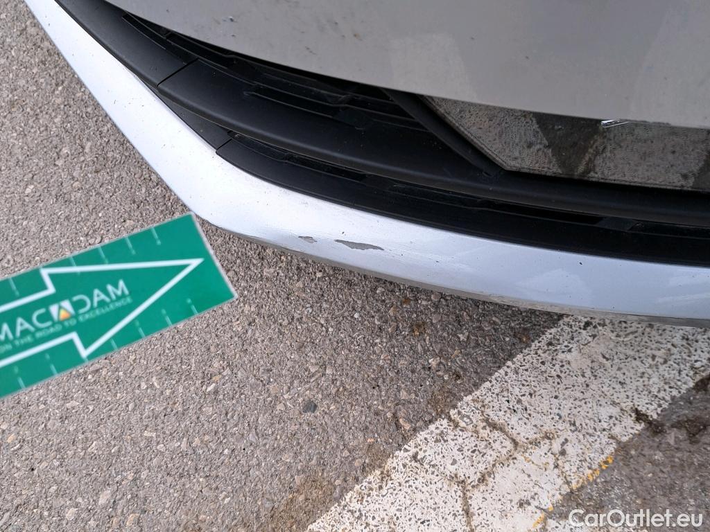  Skoda  Octavia SKODA  / 2016 / 5P / familiar Combi 1.6 TDI CR 85KW (115CV) Ambition #16