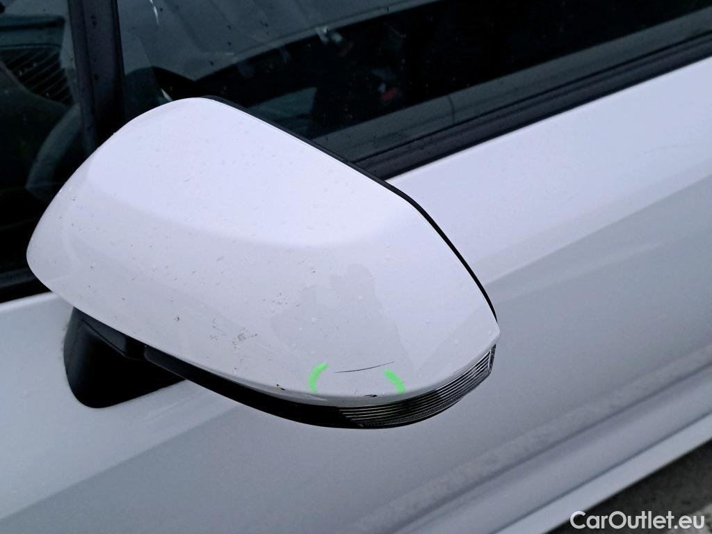  Toyota  Corolla TOYOTA  / 2019 / 5P / familiar 1.8 125H ACTIVE TECH E-CVT TOU SPORT #40