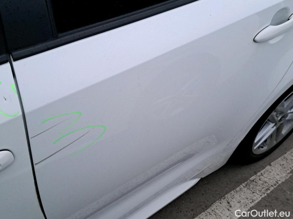  Toyota  Corolla TOYOTA  / 2019 / 5P / familiar 1.8 125H ACTIVE TECH E-CVT TOU SPORT #22