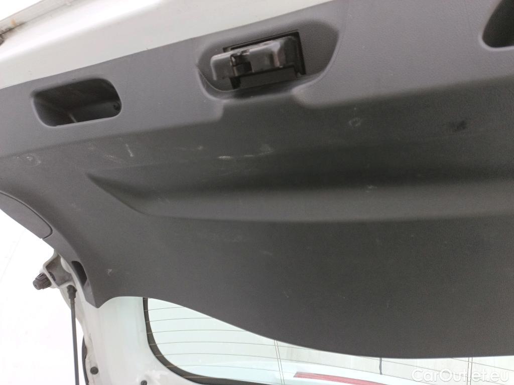  Renault  Clio RENAULT  / 2016 / 5P / berlina con portón Business dCi 66kW (90CV) -18 (AC) #14