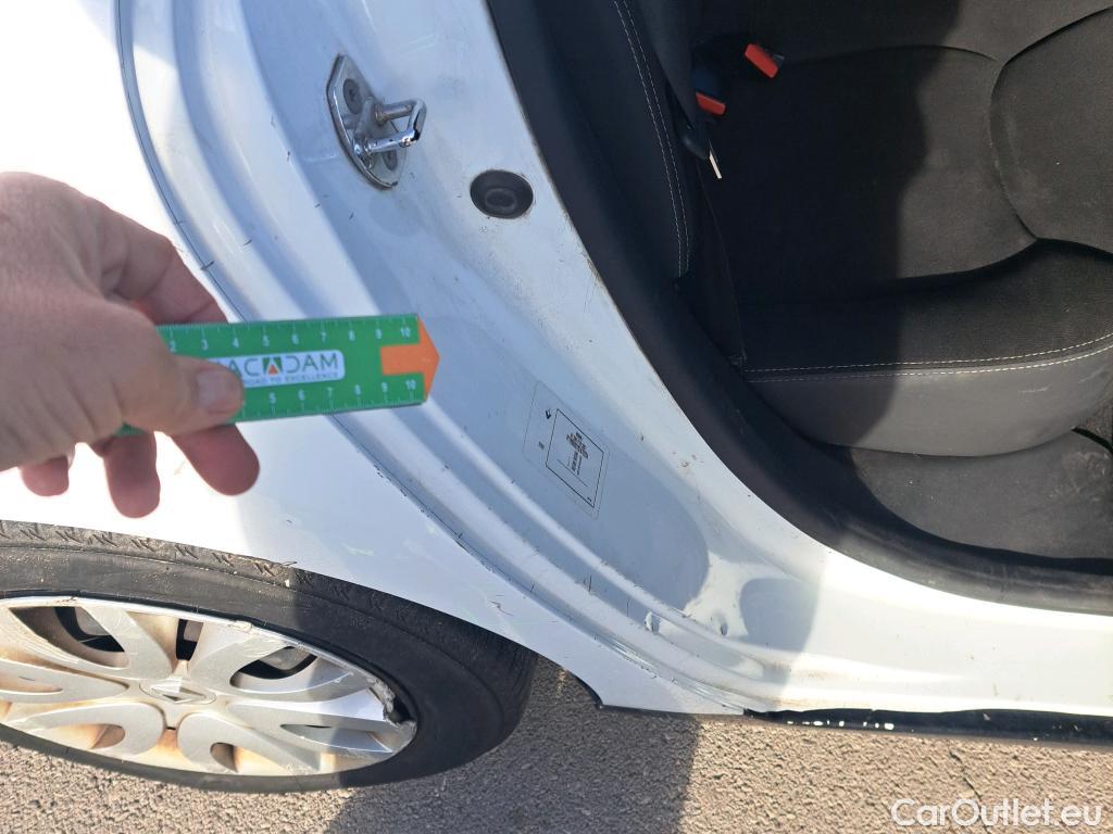  Renault  Clio RENAULT  / 2016 / 5P / berlina con portón Business TCe 66kW (90CV) GLP -18 #37