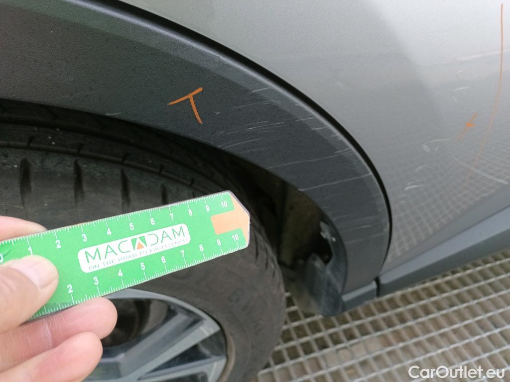  Toyota  C-HR TOYOTA  / 2016 / 5P / todoterreno 1.8 125H Advance (CX) #27