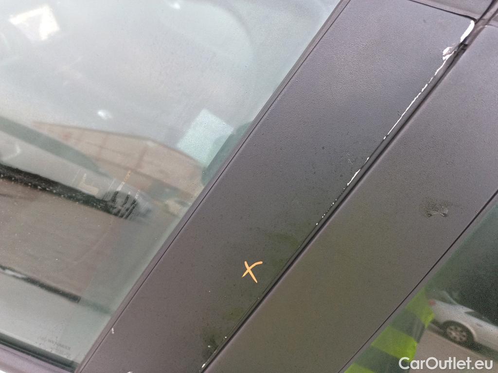  Renault  Clio RENAULT  / 2016 / 5P / berlina con portón Business dCi 66kW (90CV) -18 (AC) #24