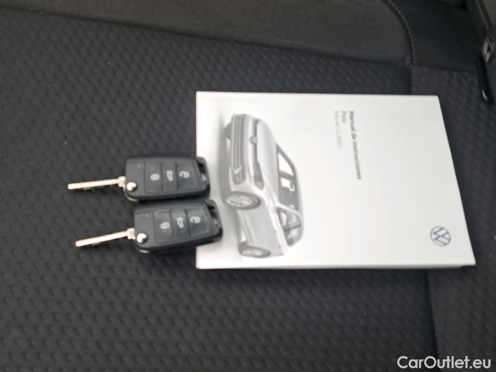  Volkswagen  Polo VOLKSWAGEN  / 2021 / 5P / berlina con portón Life 1.0 TSI 70kW (95CV) DSG #3