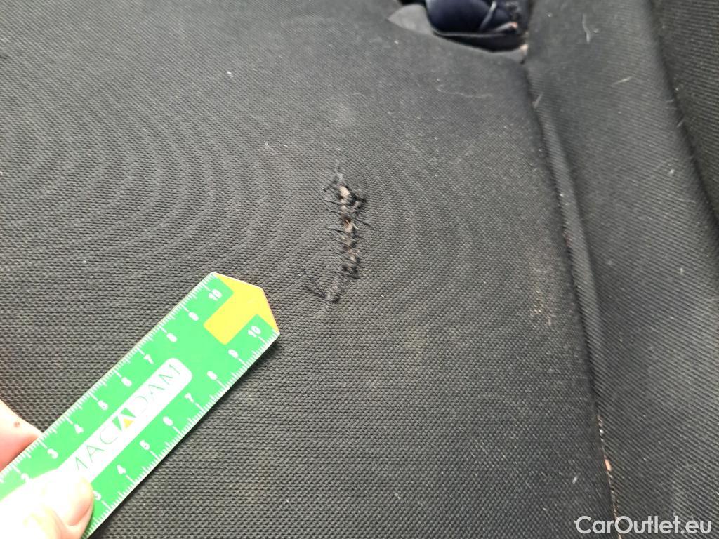  Renault  Clio RENAULT  / 2016 / 5P / berlina con portón Business TCe 66kW (90CV) GLP -18 #28