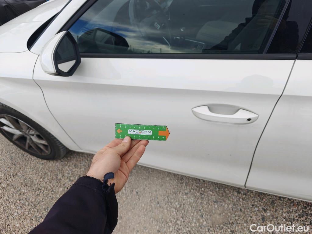  Land Rover  Discovery SEAT Nuevo León / 2020 / 5P / berlina con portón 2.0 TDI 85kW S&S Style Go (AC3) #60