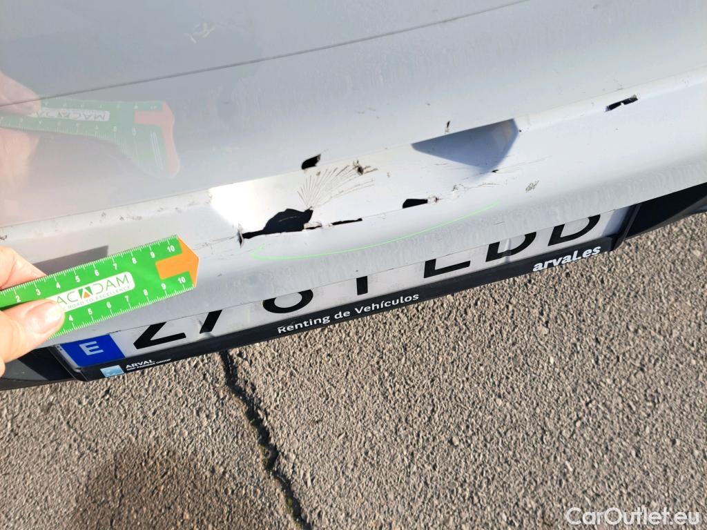  Renault  Clio RENAULT  / 2016 / 5P / berlina con portón Business TCe 66kW (90CV) GLP -18 #3