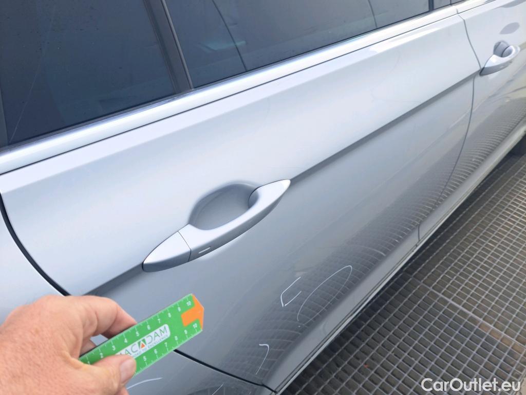  Volkswagen  Passat VOLKSWAGEN  / 2019 / 5P / familiar Variant R-Line 2.0 TDI 140kW (190CV) DSG #18