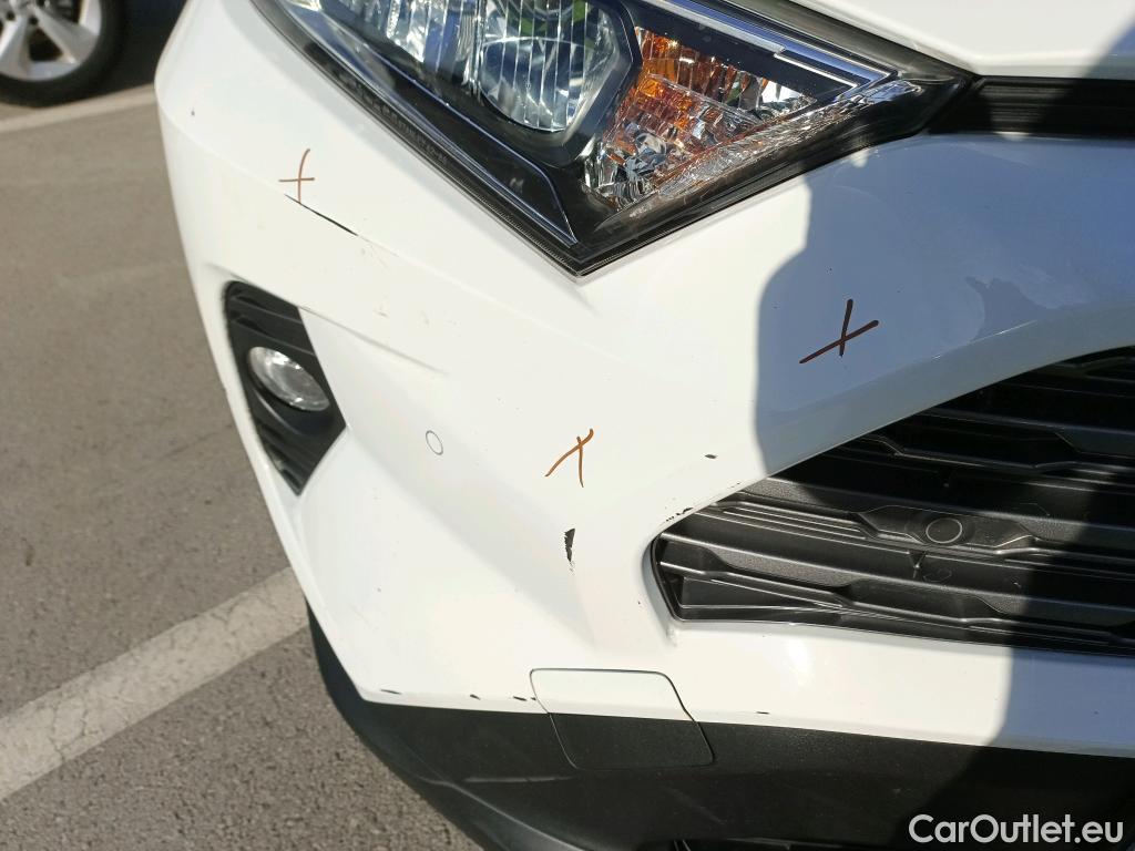  Toyota  RAV4 TOYOTA  / 2018 / 5P / todoterreno 2.5l 220H Advance 4WD #8