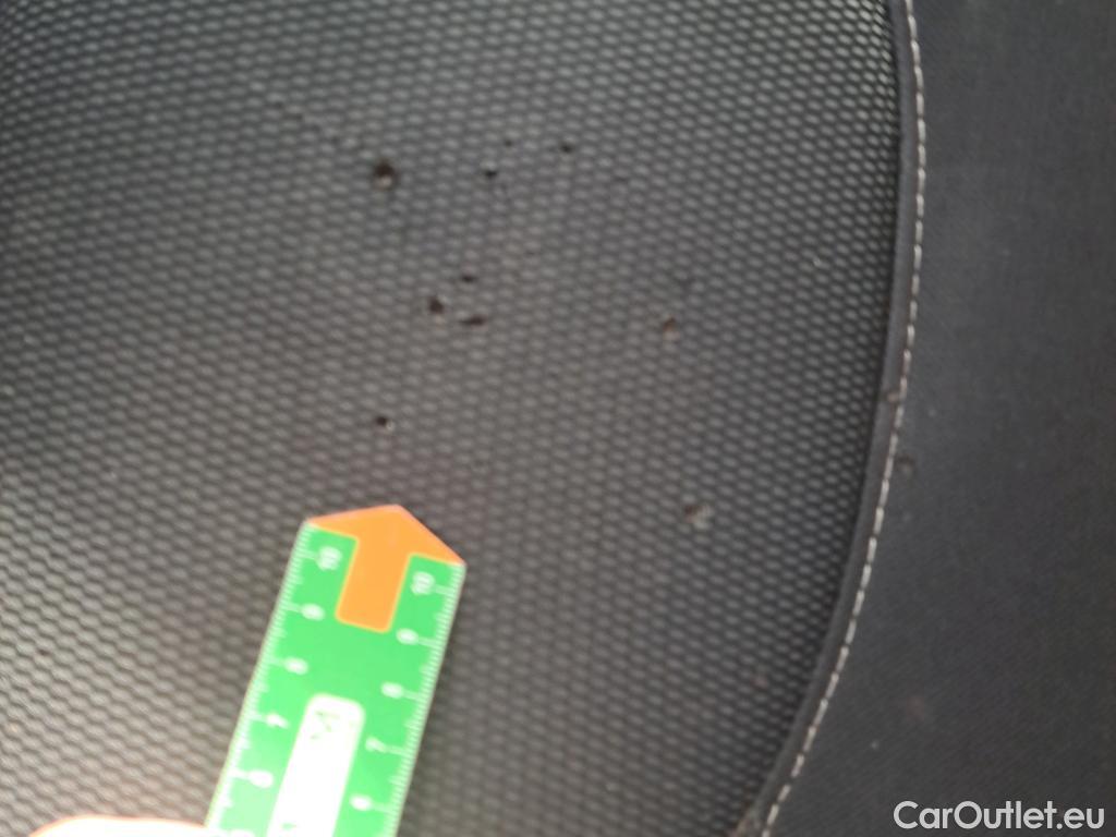  Renault  Clio RENAULT  / 2016 / 5P / berlina con portón Business TCe 66kW (90CV) GLP -18 #9