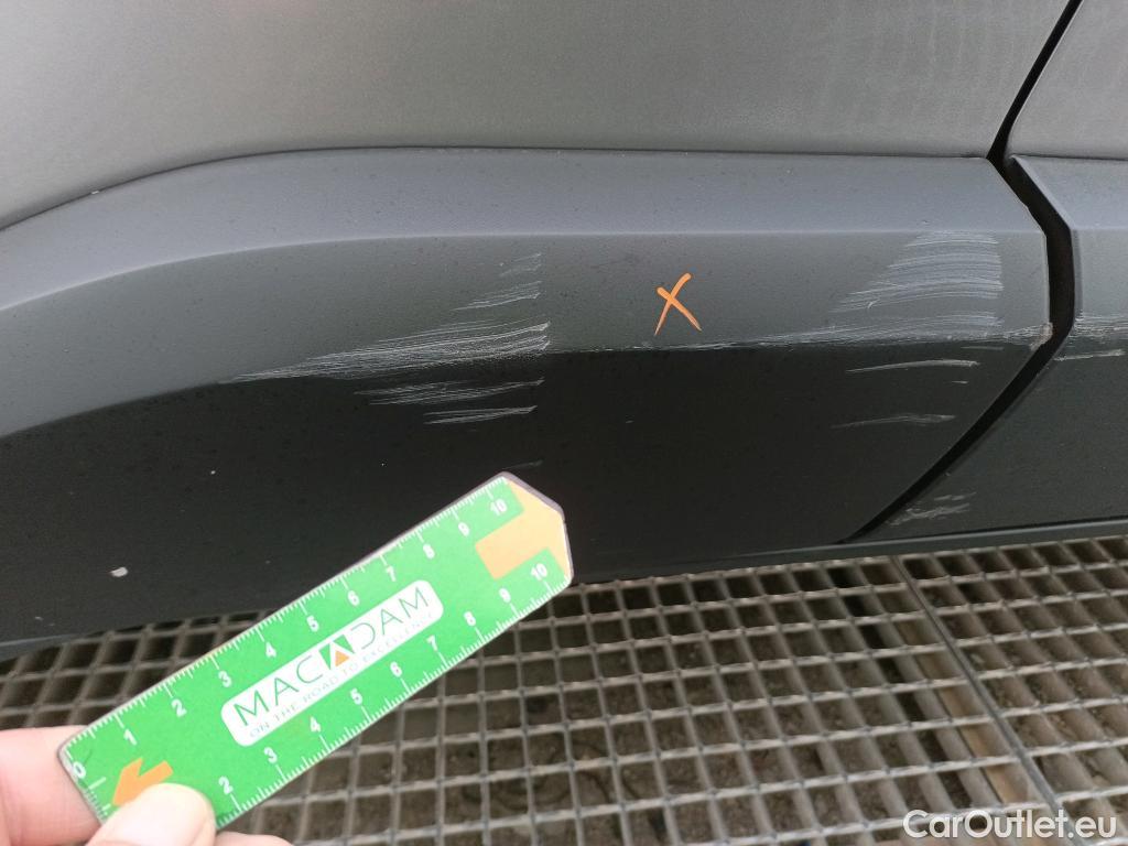  Toyota  C-HR TOYOTA  / 2016 / 5P / todoterreno 1.8 125H Advance (CX) #29