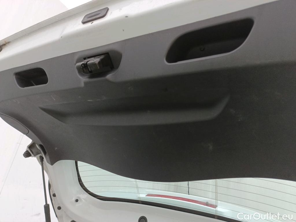  Renault  Clio RENAULT  / 2016 / 5P / berlina con portón Business dCi 66kW (90CV) -18 (AC) #13