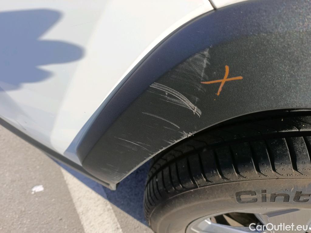  Toyota  RAV4 TOYOTA  / 2018 / 5P / todoterreno 2.5l 220H Advance 4WD #13