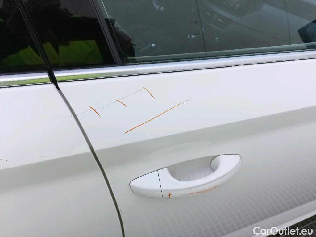  Skoda  KAMIQ SKODA  1.0 TSI 81kW (110CV) DSG Ambition #8