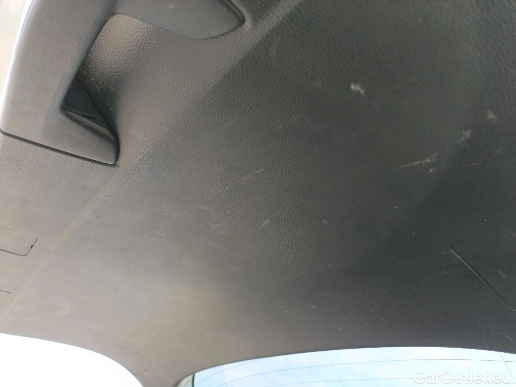  Toyota  RAV4 TOYOTA  / 2018 / 5P / todoterreno 2.5l 220H Advance 4WD #4