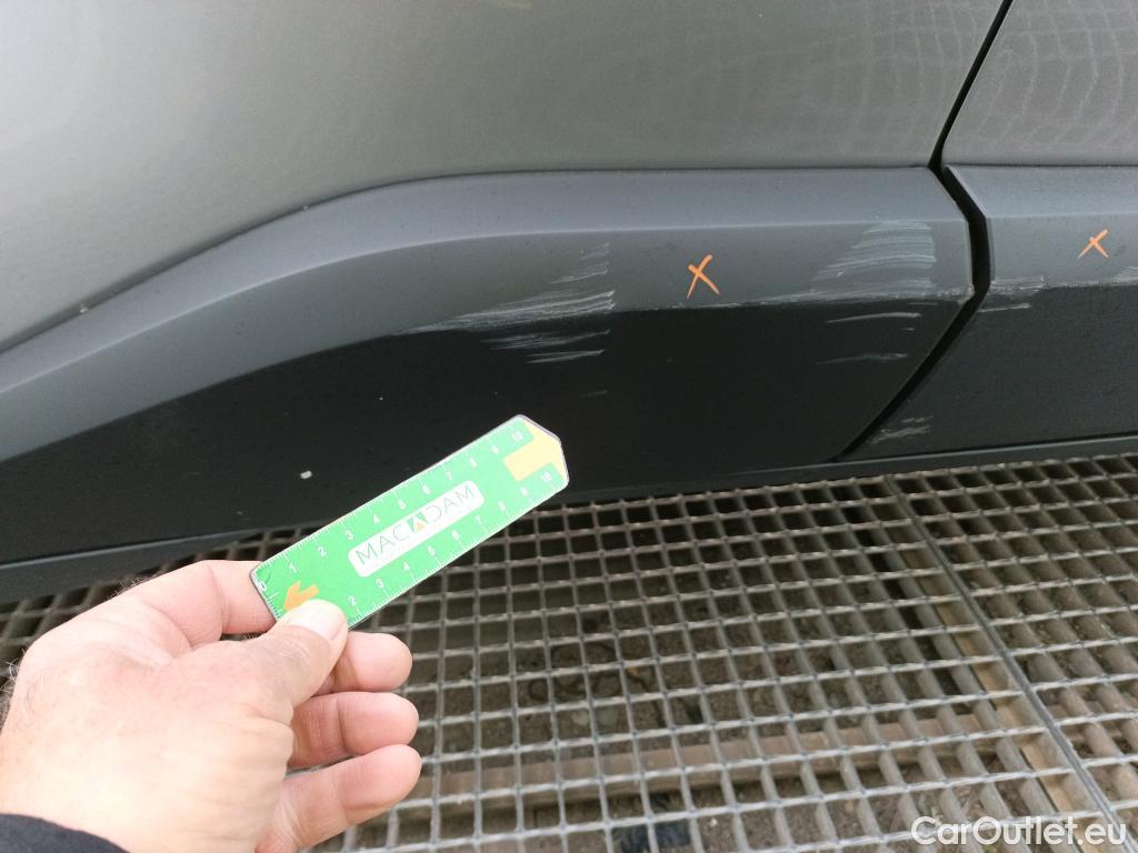  Toyota  C-HR TOYOTA  / 2016 / 5P / todoterreno 1.8 125H Advance (CX) #28