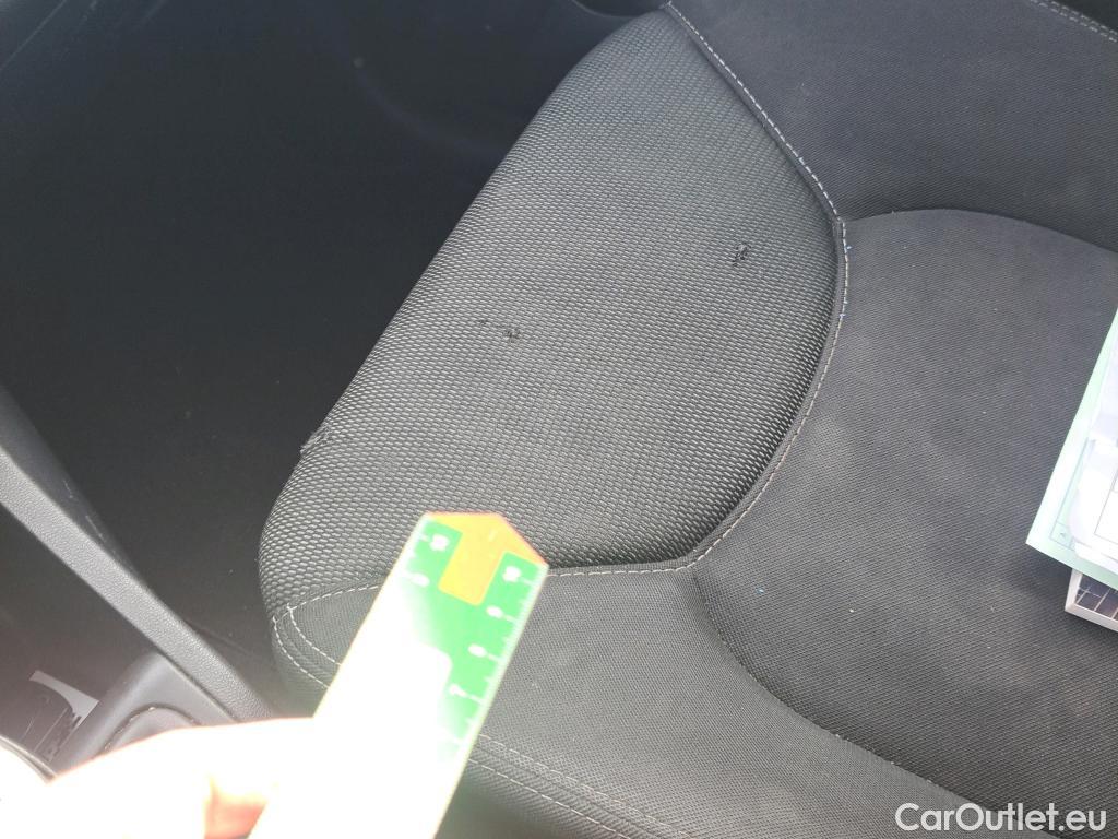  Renault  Clio RENAULT  / 2016 / 5P / berlina con portón Business TCe 66kW (90CV) GLP -18 #33