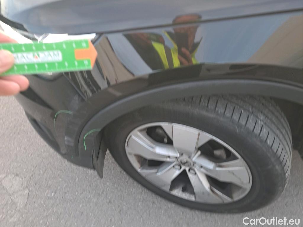  Volvo  XC 40 VOLVO XC40 / 2017 / 5P / todoterreno 2.0 D3 Momentum Pro #33