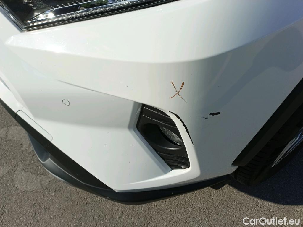  Toyota  RAV4 TOYOTA  / 2018 / 5P / todoterreno 2.5l 220H Advance 4WD #9