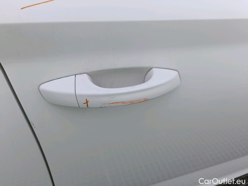  Skoda  KAMIQ SKODA  1.0 TSI 81kW (110CV) DSG Ambition #23