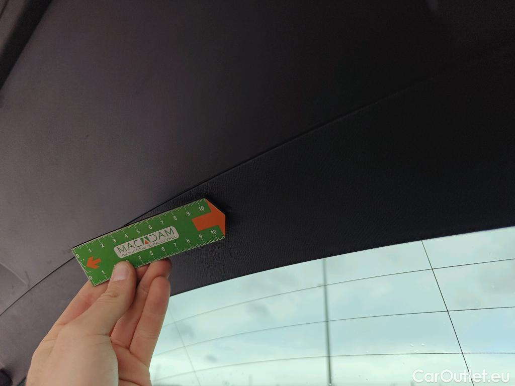  Land Rover  Discovery SEAT Nuevo León / 2020 / 5P / berlina con portón 2.0 TDI 85kW S&S Style Go (AC3) #35