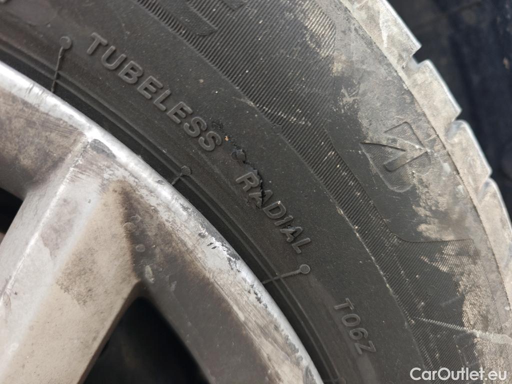  Land Rover  Discovery SEAT Nuevo León / 2020 / 5P / berlina con portón 2.0 TDI 85kW S&S Style Go (AC3) #33