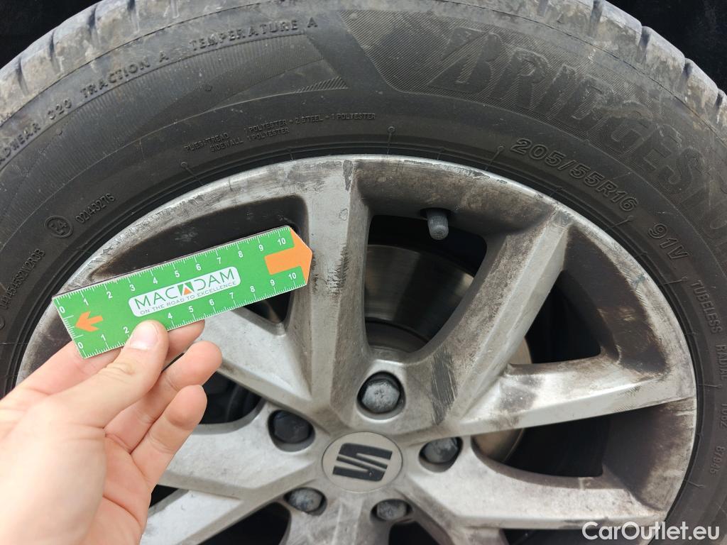  Land Rover  Discovery SEAT Nuevo León / 2020 / 5P / berlina con portón 2.0 TDI 85kW S&S Style Go (AC3) #28