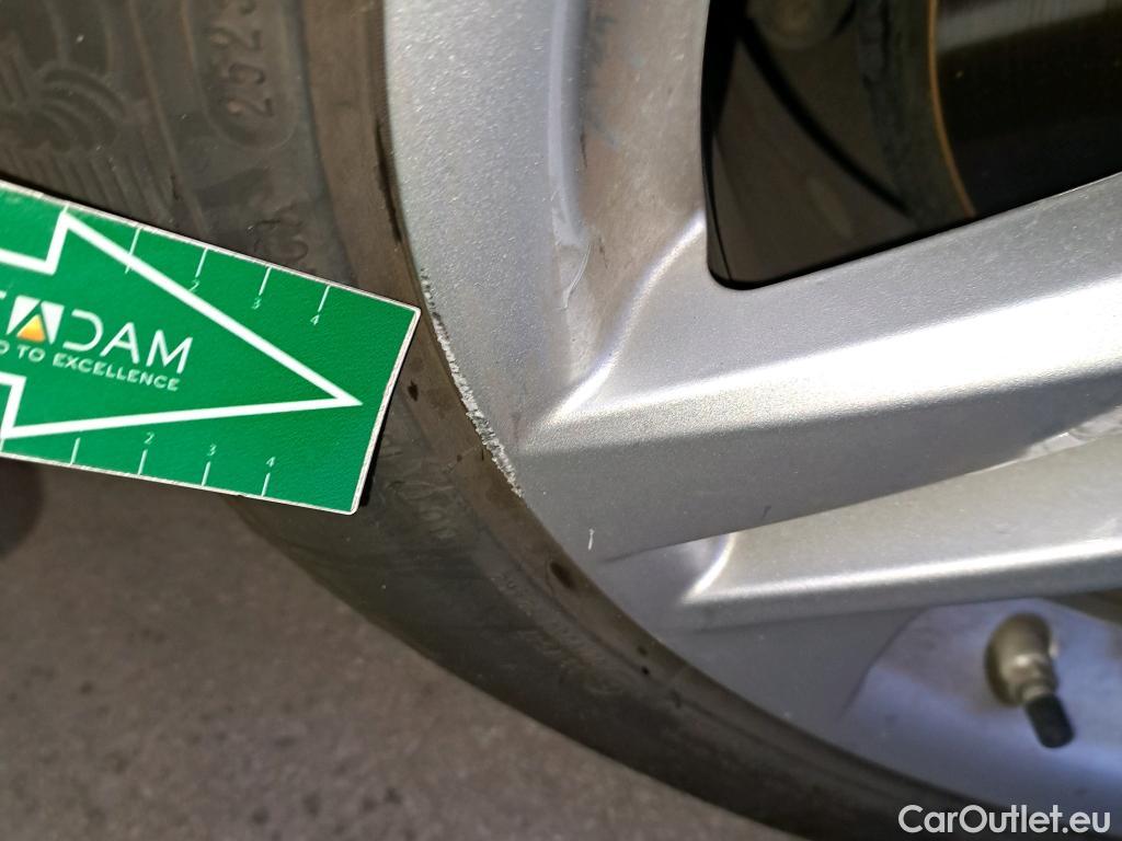  Toyota  Corolla TOYOTA  / 2019 / 5P / familiar 1.8 125H ACTIVE TECH E-CVT TOU SPORT #31