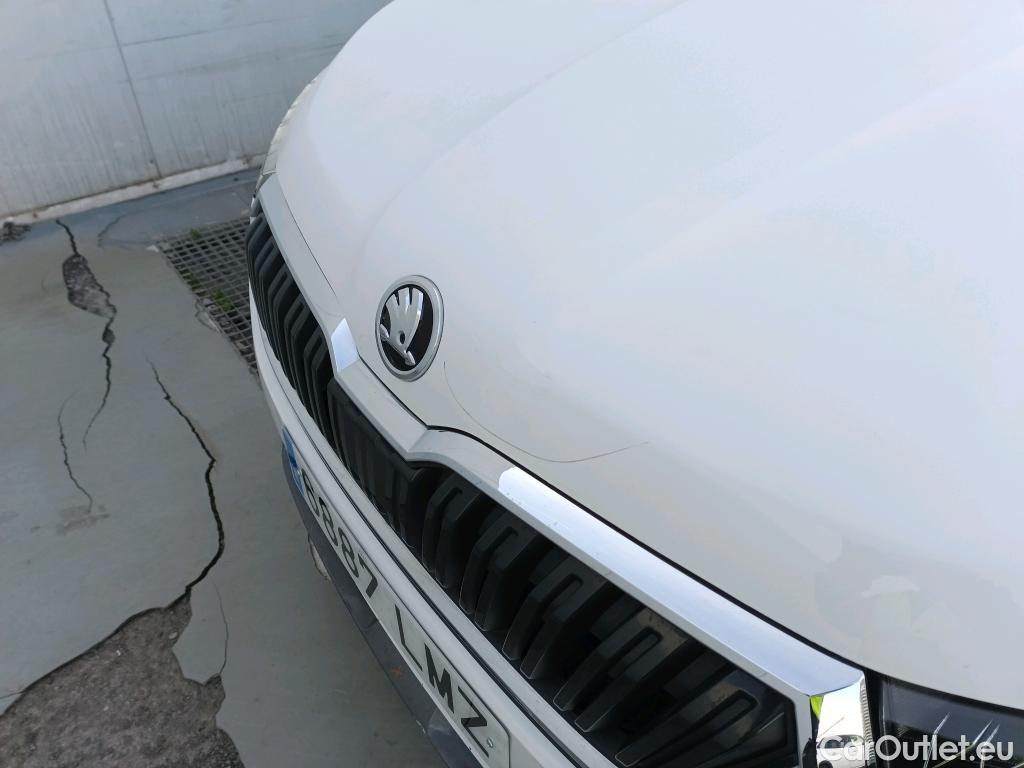  Skoda  KAMIQ SKODA  1.0 TSI 81kW (110CV) DSG Ambition #4