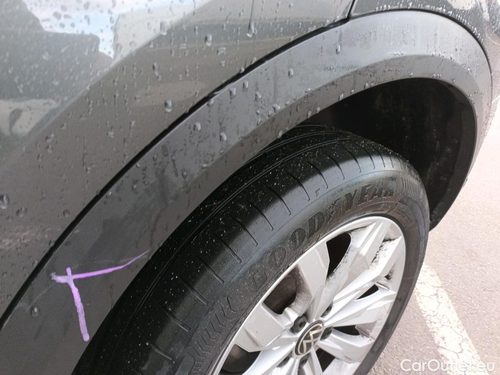  Volkswagen  T-ROC VOLKSWAGEN  / 2017 / 5P / todoterreno Advance 2.0 TDI 110kW (150CV) DSG #10