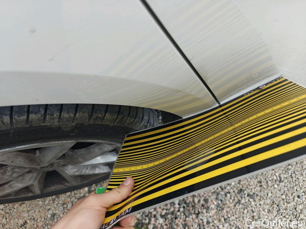  Land Rover  Discovery SEAT Nuevo León / 2020 / 5P / berlina con portón 2.0 TDI 85kW S&S Style Go (AC3) #19