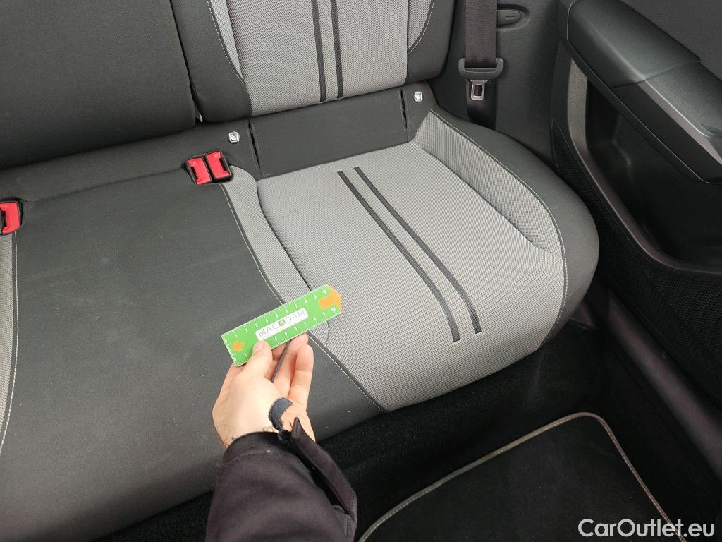  Land Rover  Discovery SEAT Nuevo León / 2020 / 5P / berlina con portón 2.0 TDI 85kW S&S Style Go (AC3) #23