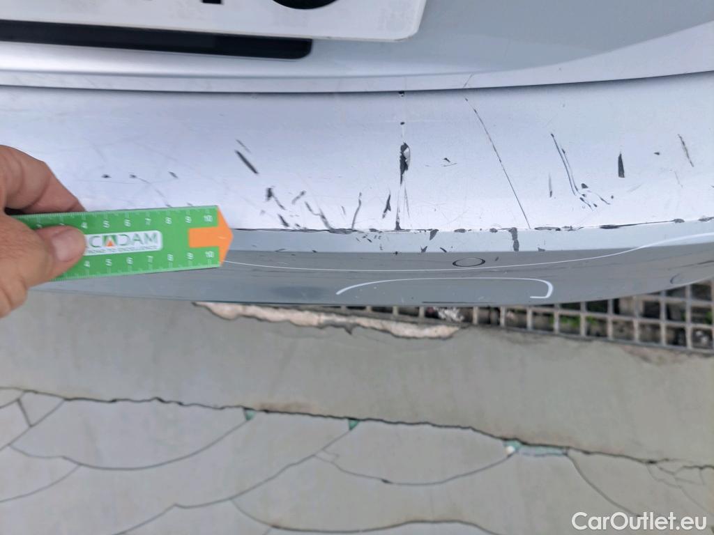  Volkswagen  Passat VOLKSWAGEN  / 2019 / 5P / familiar Variant R-Line 2.0 TDI 140kW (190CV) DSG #63