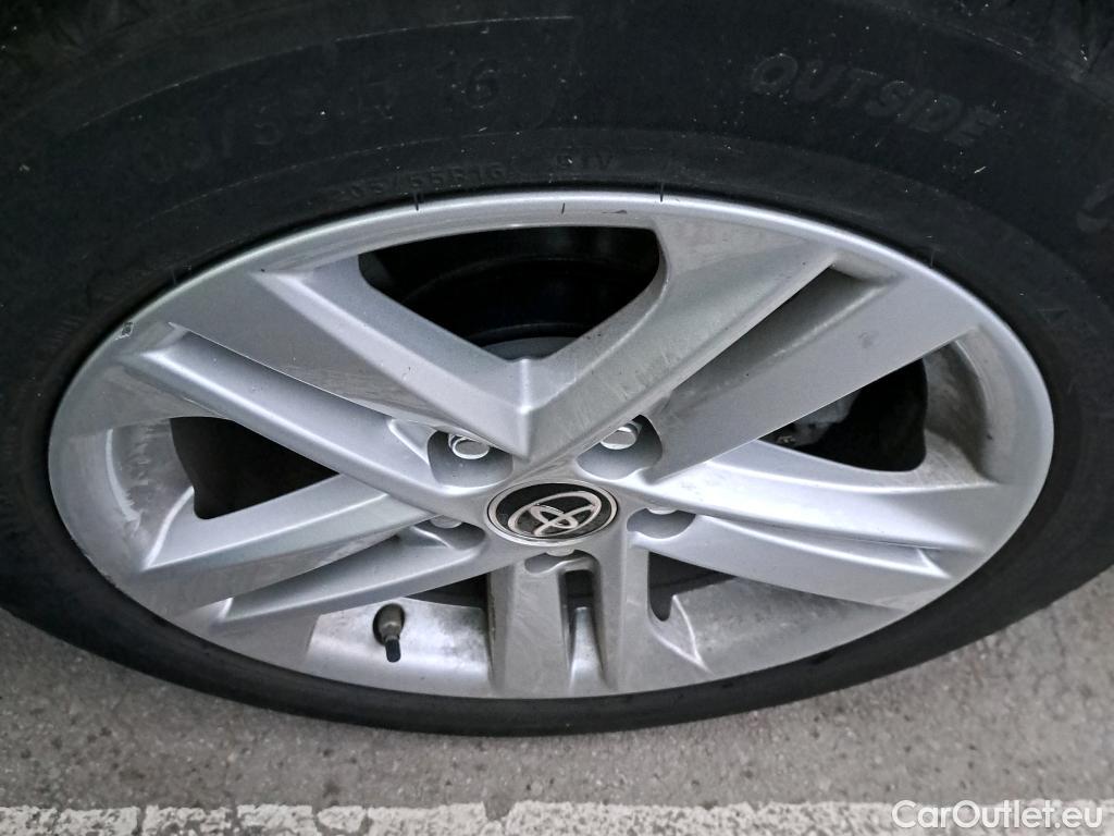  Toyota  Corolla TOYOTA  / 2019 / 5P / familiar 1.8 125H ACTIVE TECH E-CVT TOU SPORT #30