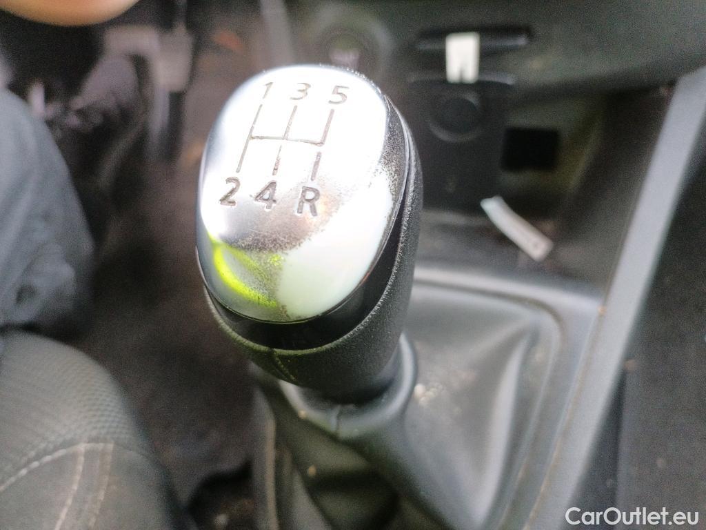  Renault  Clio RENAULT  / 2016 / 5P / berlina con portón Business dCi 66kW (90CV) -18 (AC) #4