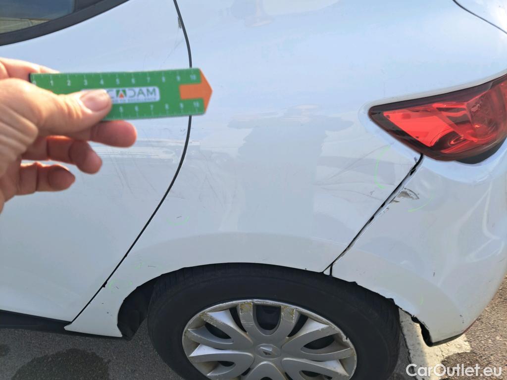  Renault  Clio RENAULT  / 2016 / 5P / berlina con portón Business TCe 66kW (90CV) GLP -18 #45