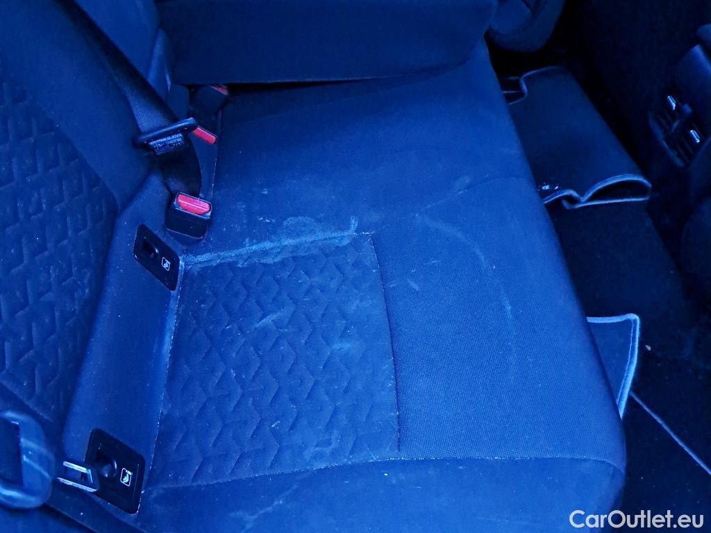  Toyota  Corolla TOYOTA  / 2019 / 5P / familiar 1.8 125H ACTIVE TECH E-CVT TOU SPORT #24