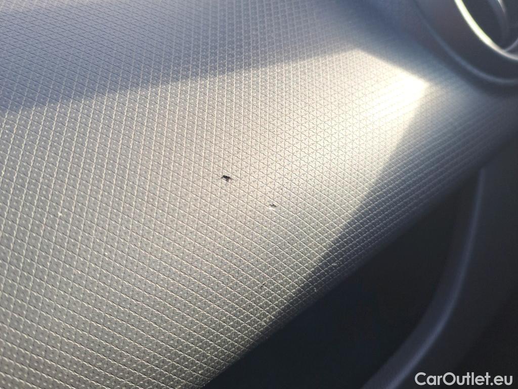  Renault  Clio RENAULT  / 2016 / 5P / berlina con portón Business TCe 66kW (90CV) GLP -18 #32