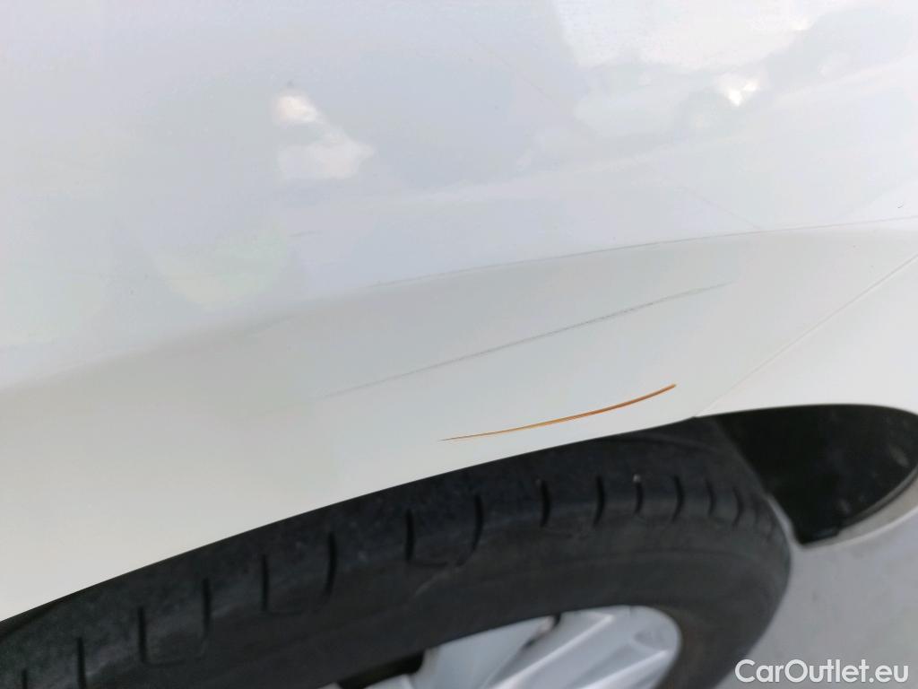  Skoda  KAMIQ SKODA  1.0 TSI 81kW (110CV) DSG Ambition #28