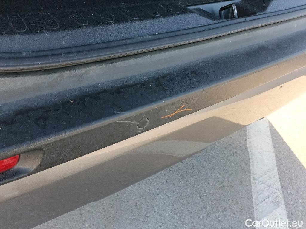  Toyota  RAV4 TOYOTA  / 2018 / 5P / todoterreno 2.5l 220H Advance 4WD #11