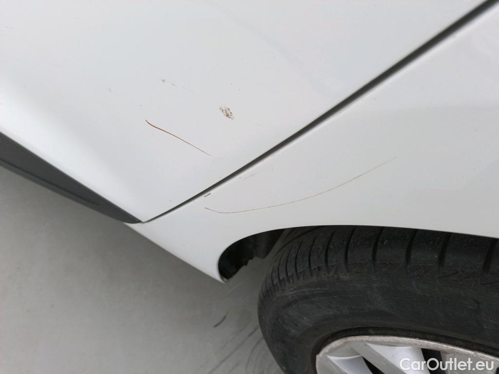  Renault  Clio RENAULT  / 2016 / 5P / berlina con portón Business dCi 66kW (90CV) -18 (AC) #35