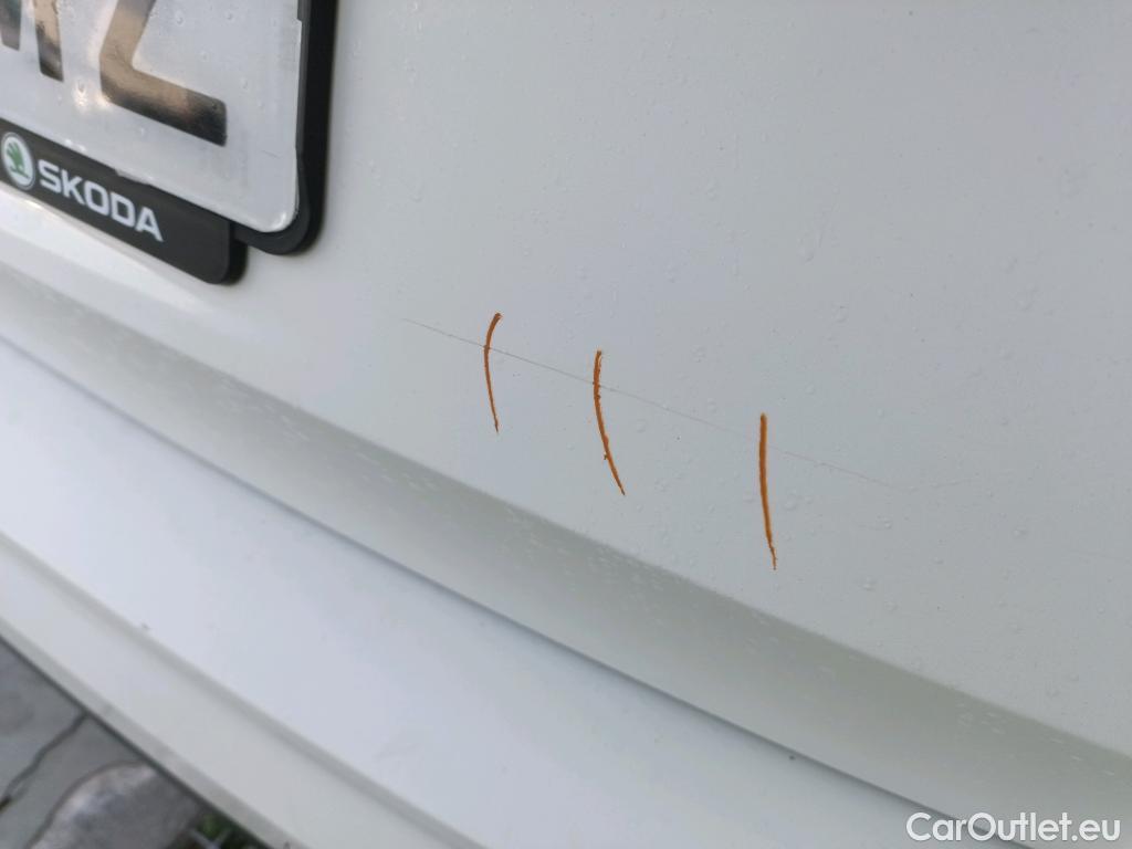  Skoda  KAMIQ SKODA  1.0 TSI 81kW (110CV) DSG Ambition #3