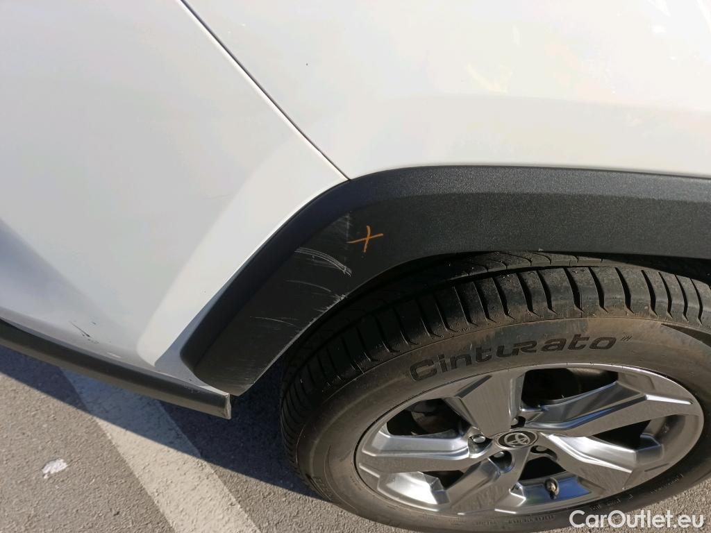  Toyota  RAV4 TOYOTA  / 2018 / 5P / todoterreno 2.5l 220H Advance 4WD #12