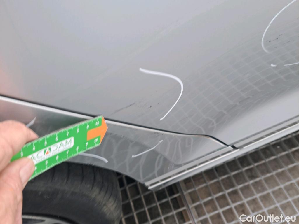  Volkswagen  Passat VOLKSWAGEN  / 2019 / 5P / familiar Variant R-Line 2.0 TDI 140kW (190CV) DSG #21