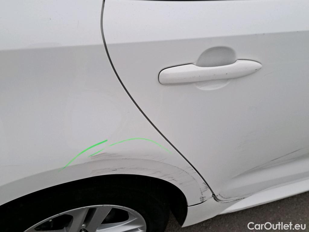  Toyota  Corolla TOYOTA  / 2019 / 5P / familiar 1.8 125H ACTIVE TECH E-CVT TOU SPORT #3