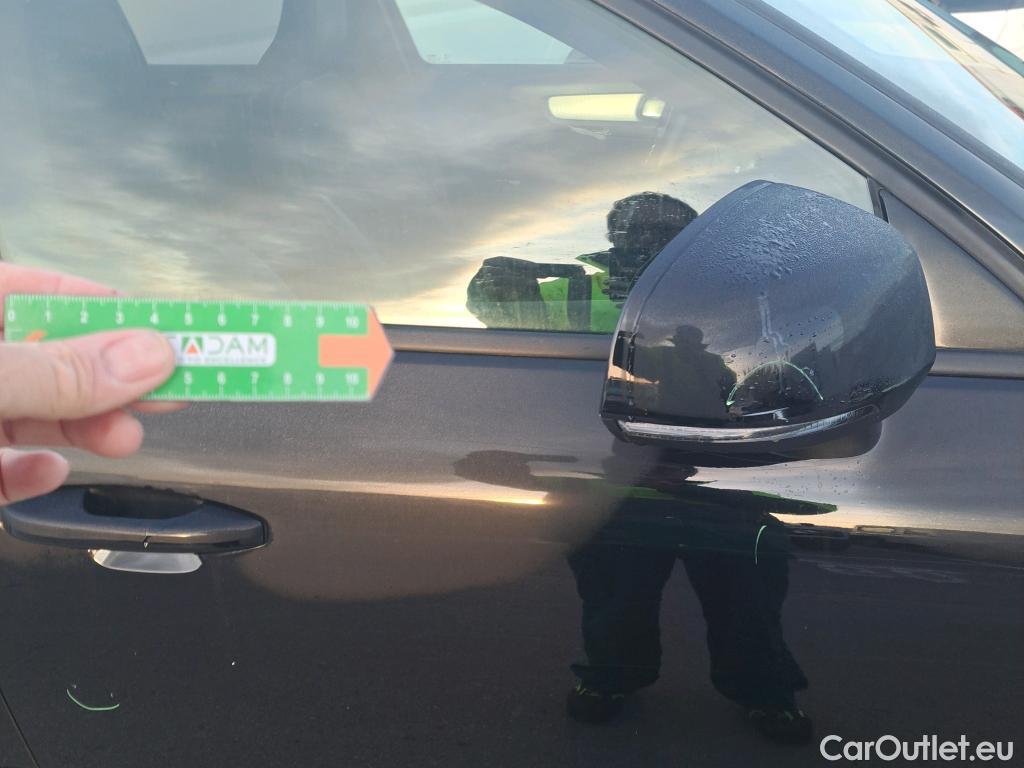  Volvo  XC 40 VOLVO XC40 / 2017 / 5P / todoterreno 2.0 D3 Momentum Pro #31